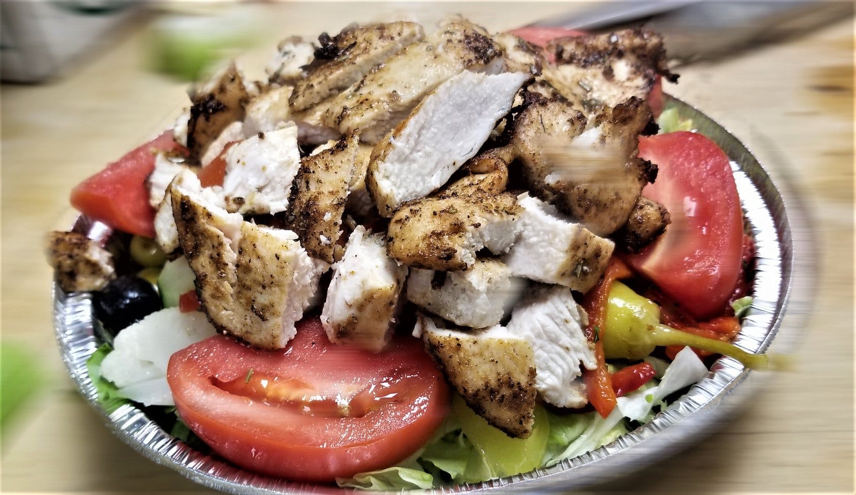 Order Grilled Chicken Salad - Salads food online from Mamma Rosa store, Barnegat Township on bringmethat.com