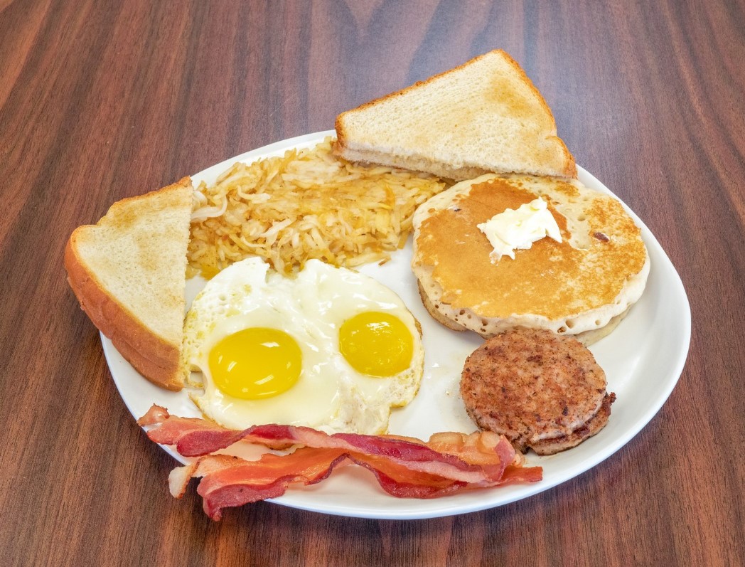 Order George's Breakfast 1  food online from Famous George'S Cafe store, Fort Worth on bringmethat.com