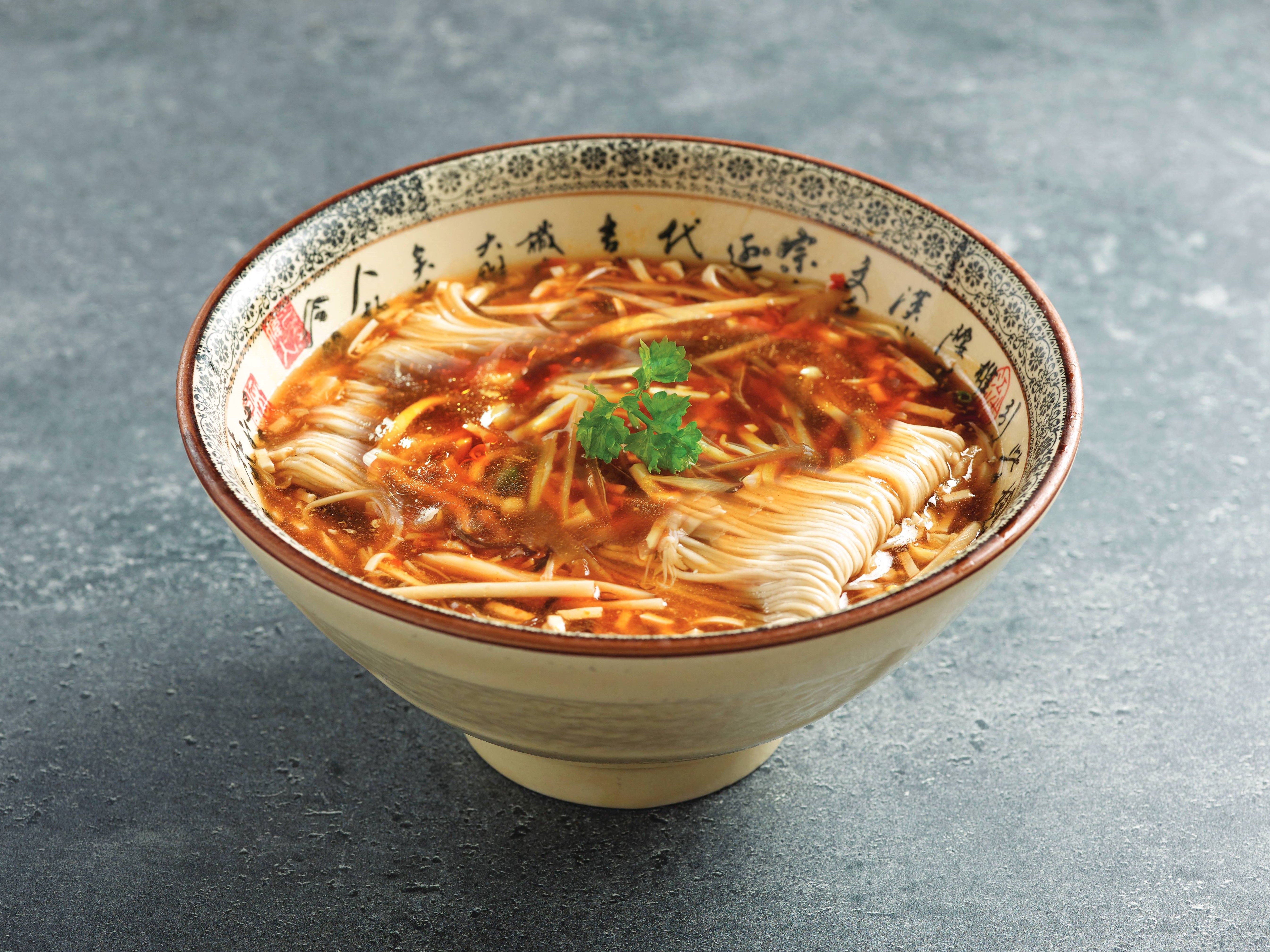 Order G17. Noodle in Hot and Sour Soup with Shredded Pork  food online from Paradise Dynasty store, Costa Mesa on bringmethat.com