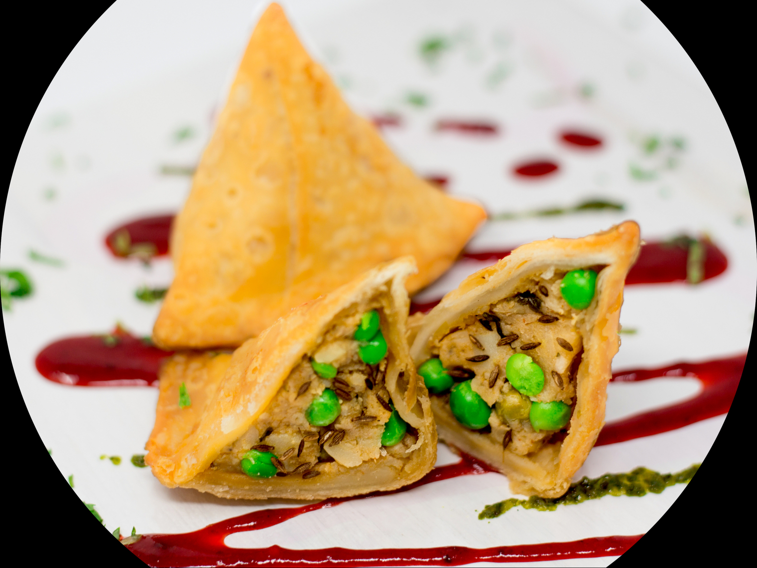 Order VEG SAMOSA food online from Naan-Tastic store, Rochester on bringmethat.com