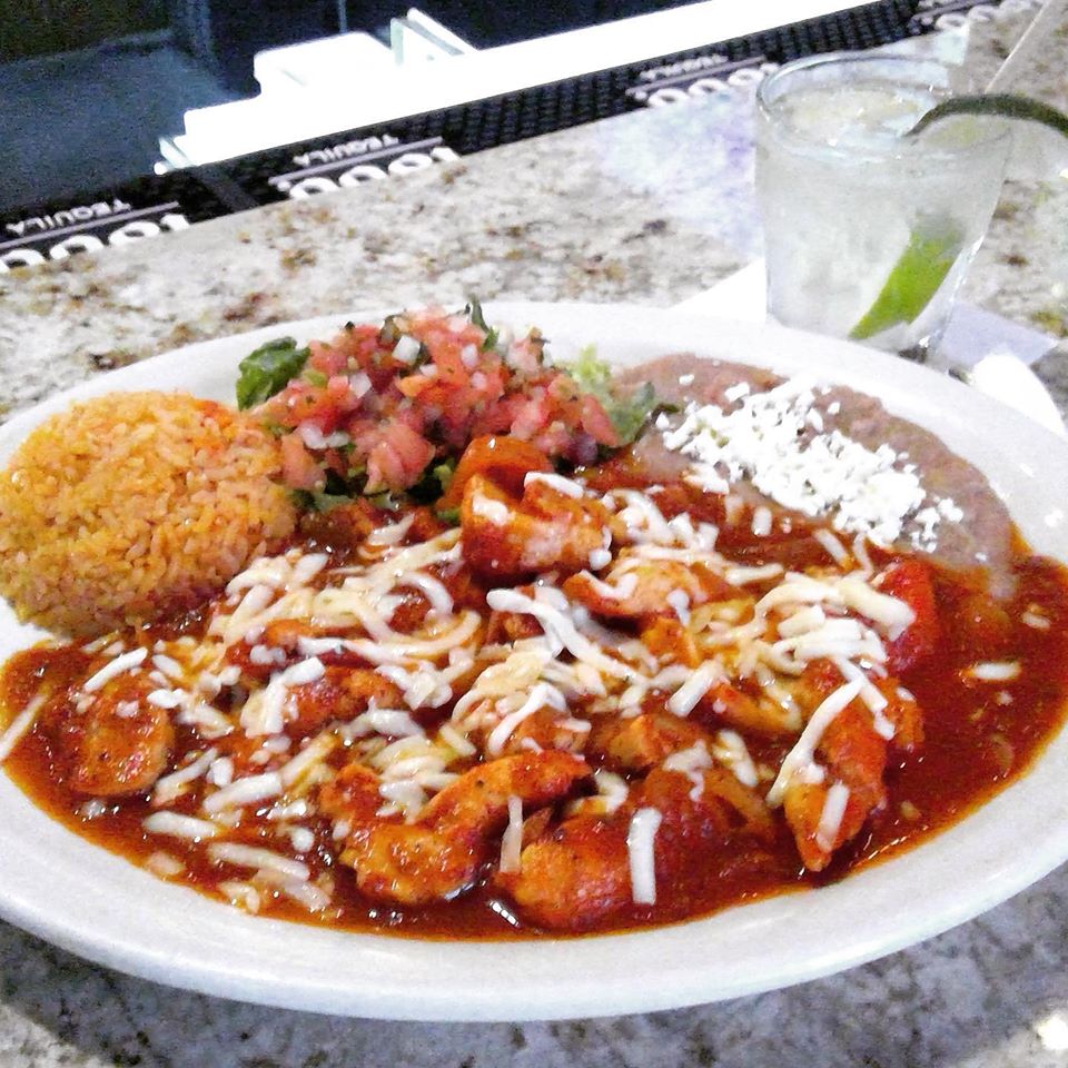 Order Pollo en Salsa Chipotle food online from La Cantina Grill store, Chicago on bringmethat.com