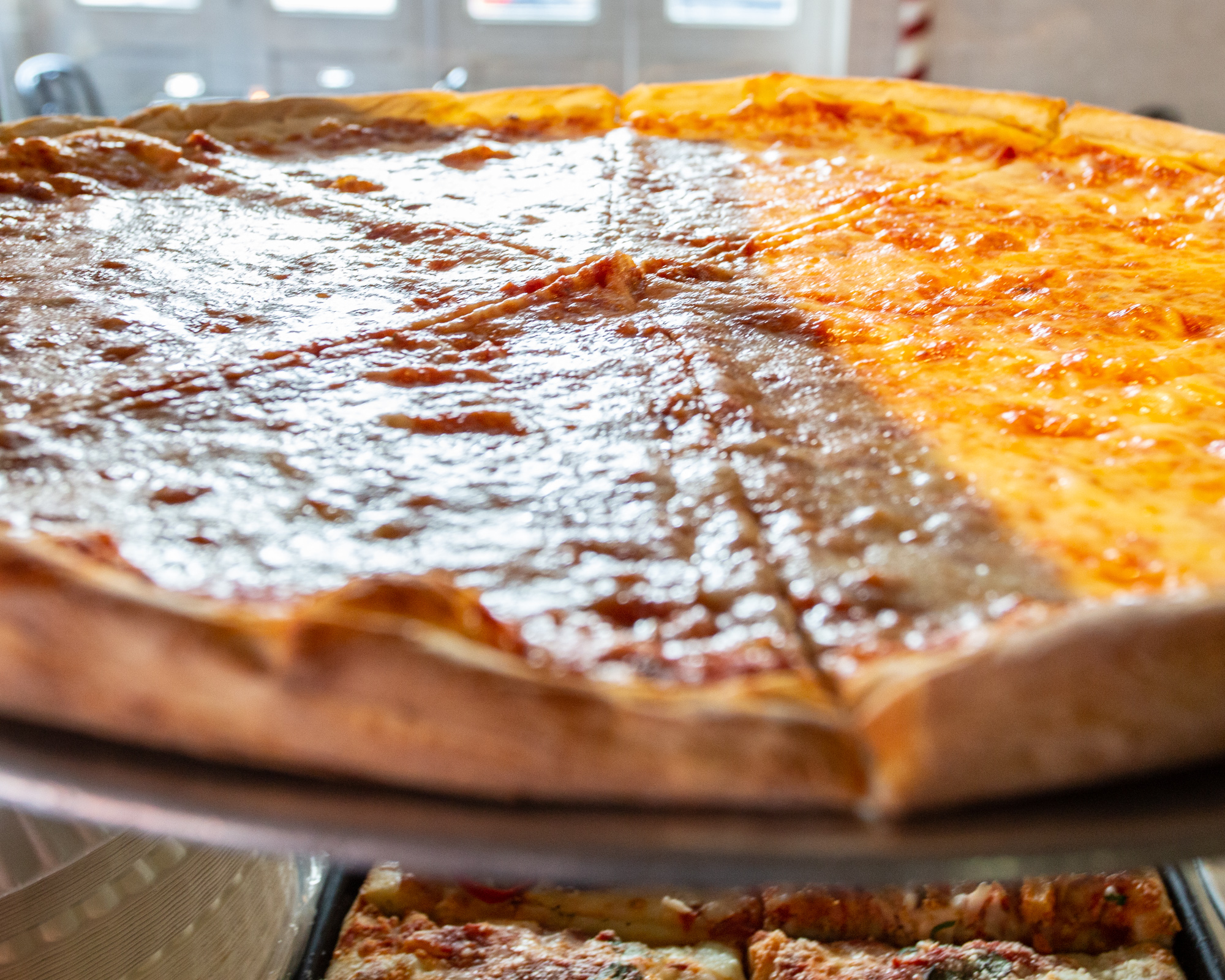 Order New York Style Pizza Slice food online from Lexington pizza parlour store, New York on bringmethat.com
