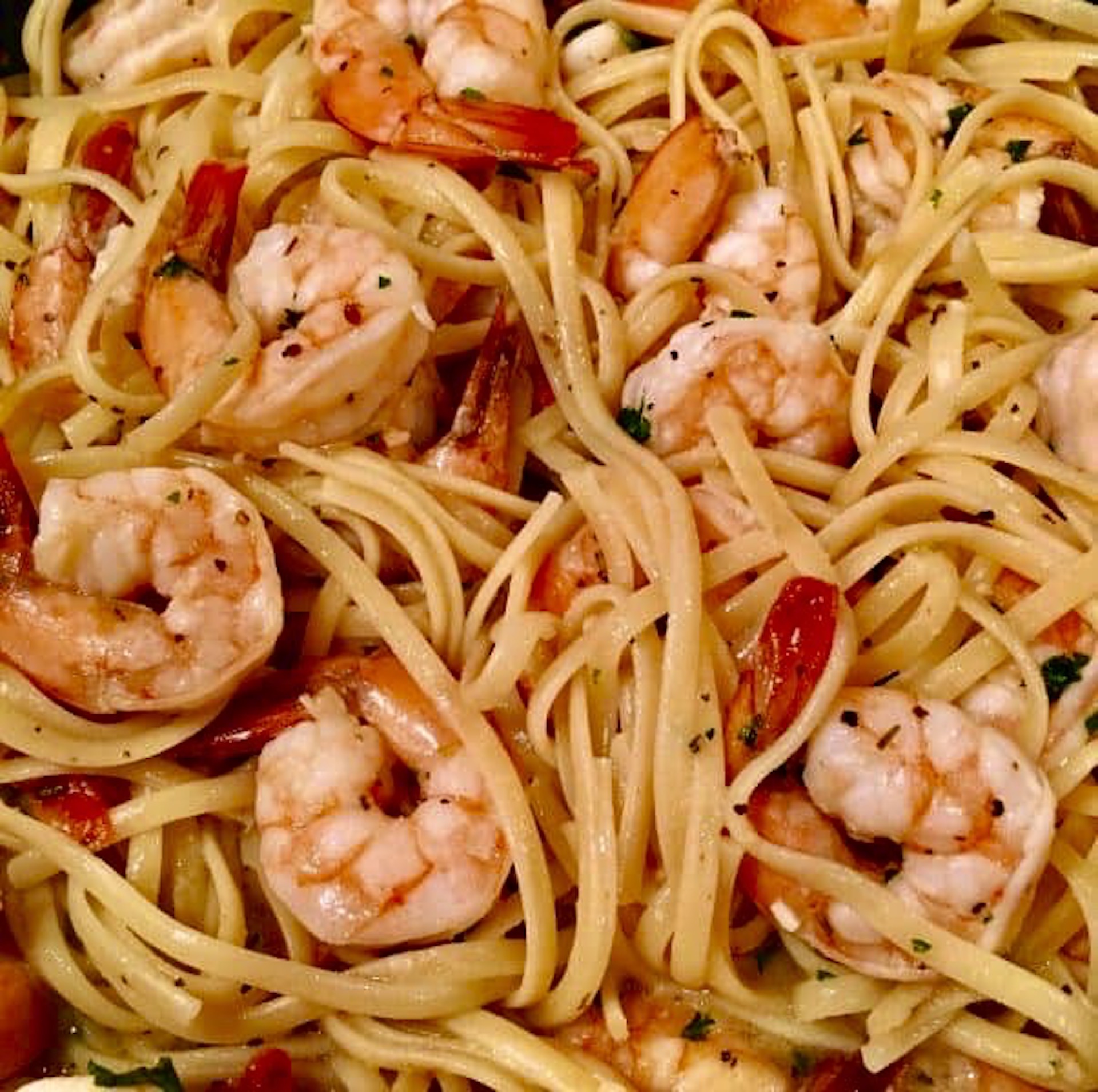 Order 43. Linguine agli Scampi food online from Fellini Cafe Of Media store, Media on bringmethat.com