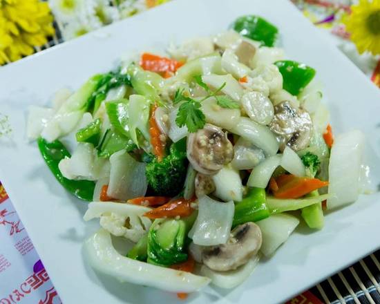 Order Vegetable Combination food online from Dragon Palace store, Gresham on bringmethat.com