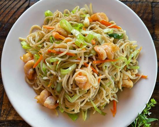 Order Beef or Shrimp Lo Mein (蝦炒麵) food online from Chili Rush store, Mesa on bringmethat.com