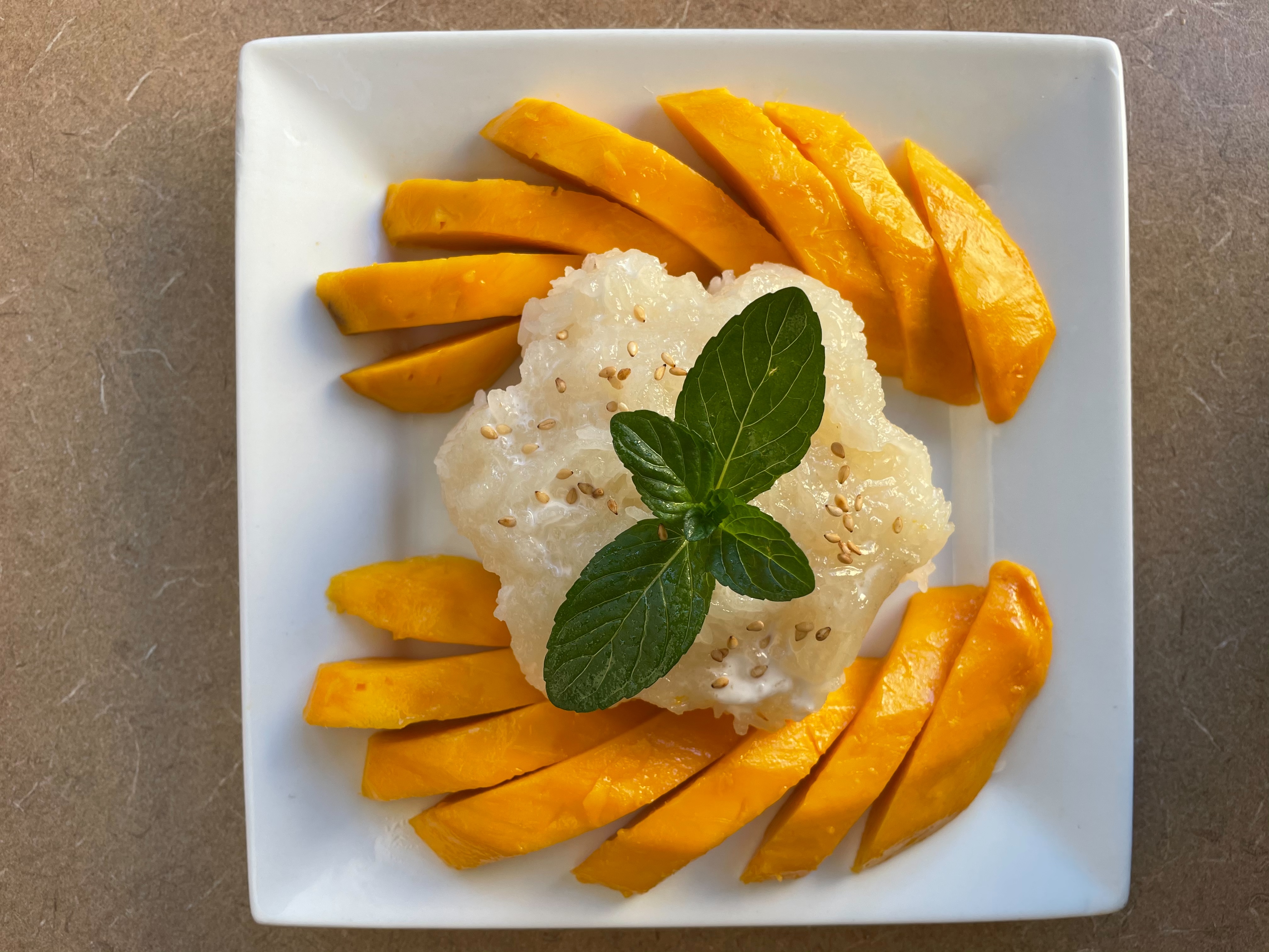 Order Sweet Sticky Rice with Mango food online from Malee Thai Cuisine store, Carson on bringmethat.com