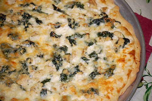 Order Spinach Chicken Alfredo Pizza food online from Pizza fino store, Houston on bringmethat.com