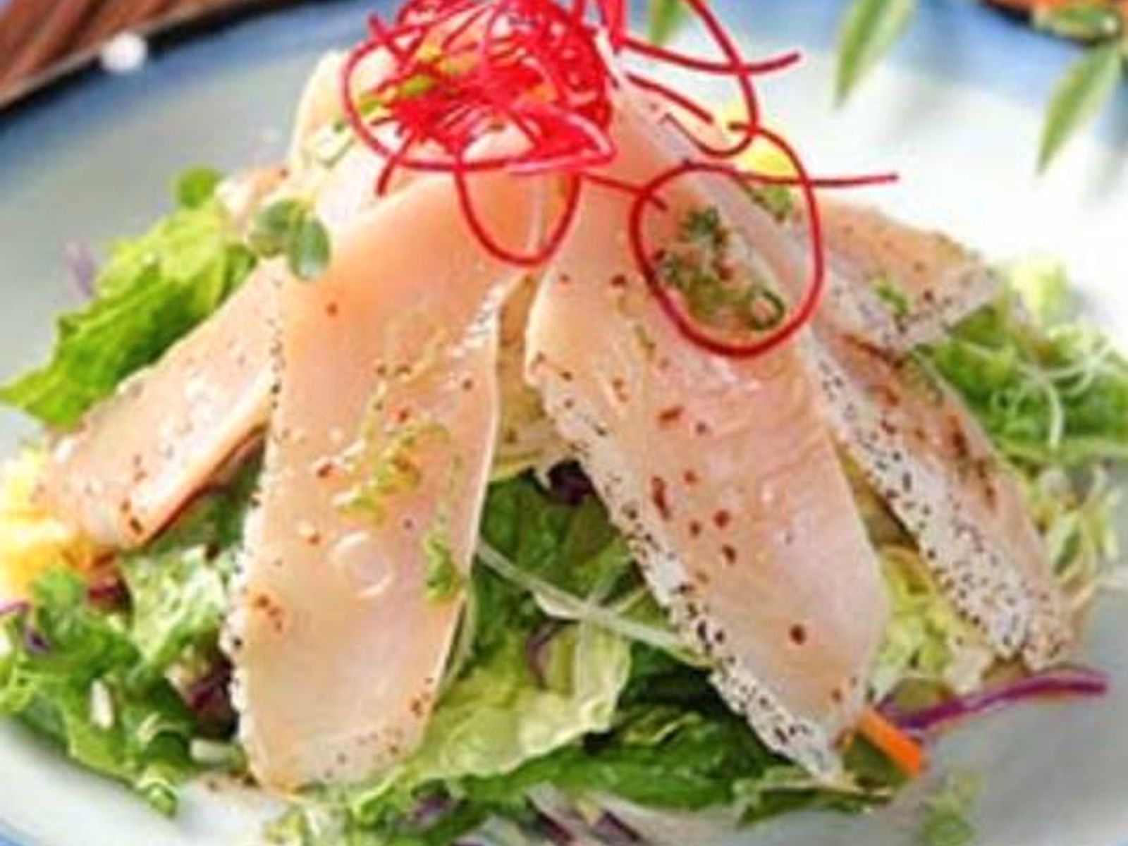 Order Albacore Crunch Salad food online from O Sushi store, Los Angeles on bringmethat.com