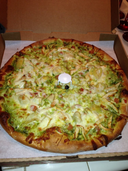 Order Pesto Chicken Pizza food online from Fratelli's Pizza store, North Hills on bringmethat.com