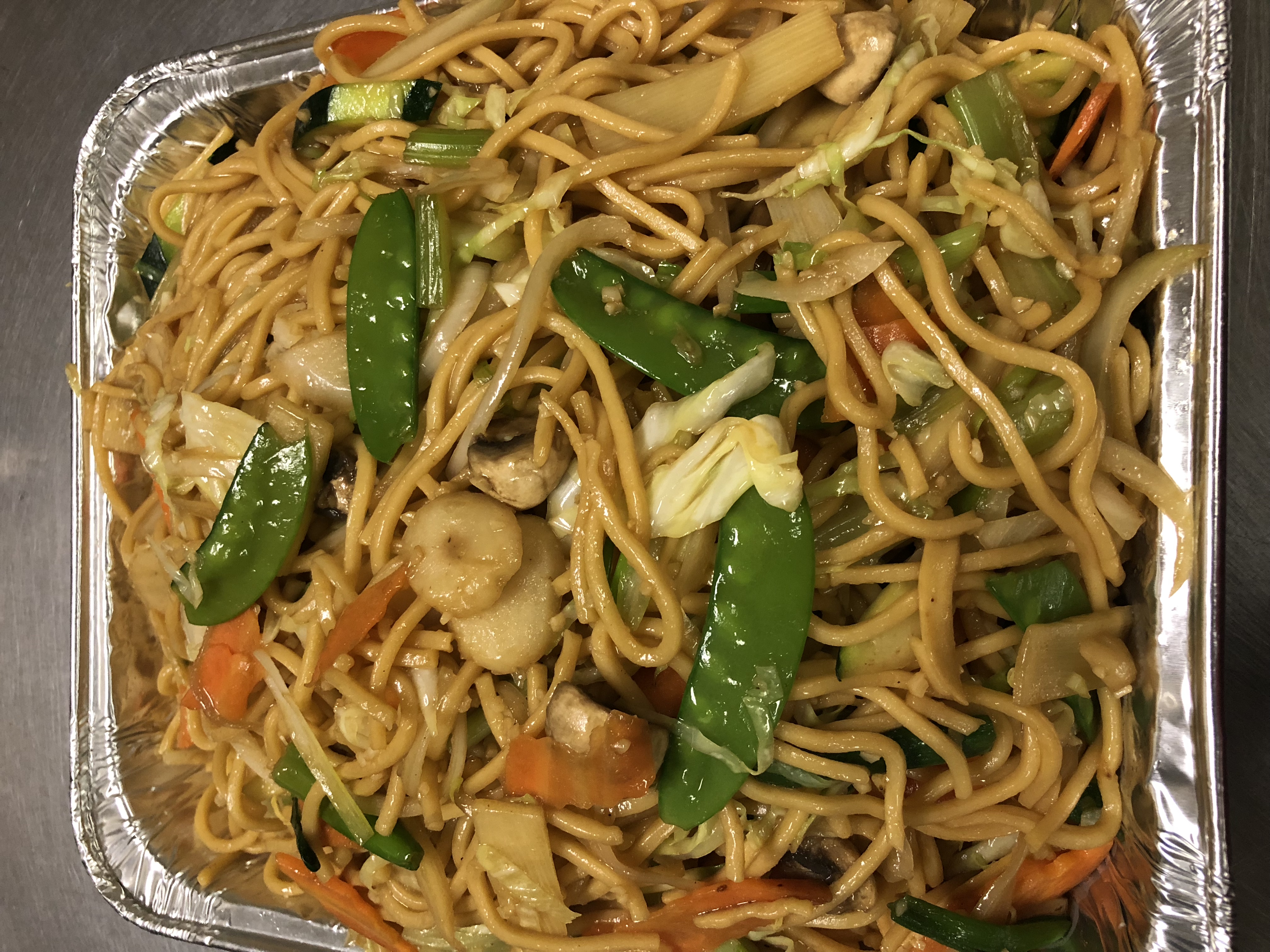 Order Vegetable Chow Mein food online from No. 1 Chef store, Gardena on bringmethat.com