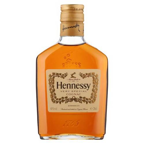 Order Hennessy VS - 200ml/Single food online from Bottle Shop & Spirits store, Los Alamitos on bringmethat.com