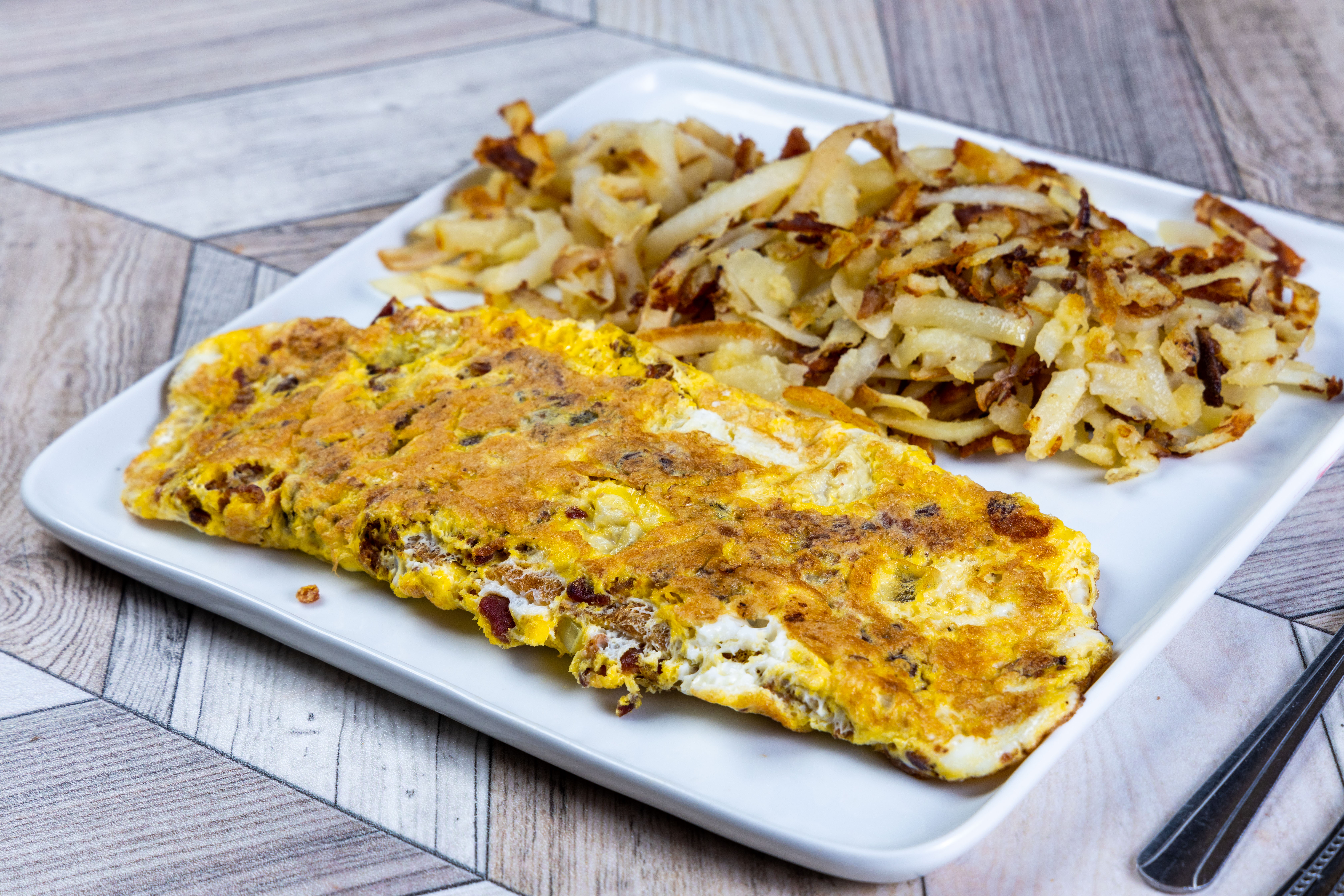 Order Bacon Omelette food online from Top View Restaurant store, Chicago on bringmethat.com