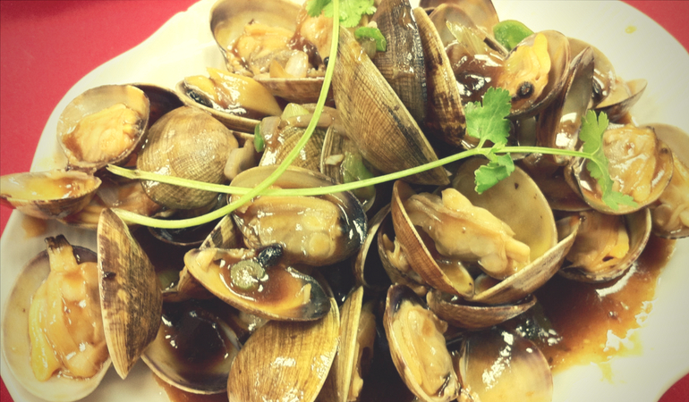 Order Baby Clam with Black Bean Sauce （花蛤） food online from Fuji Grill Buffet store, Parma on bringmethat.com