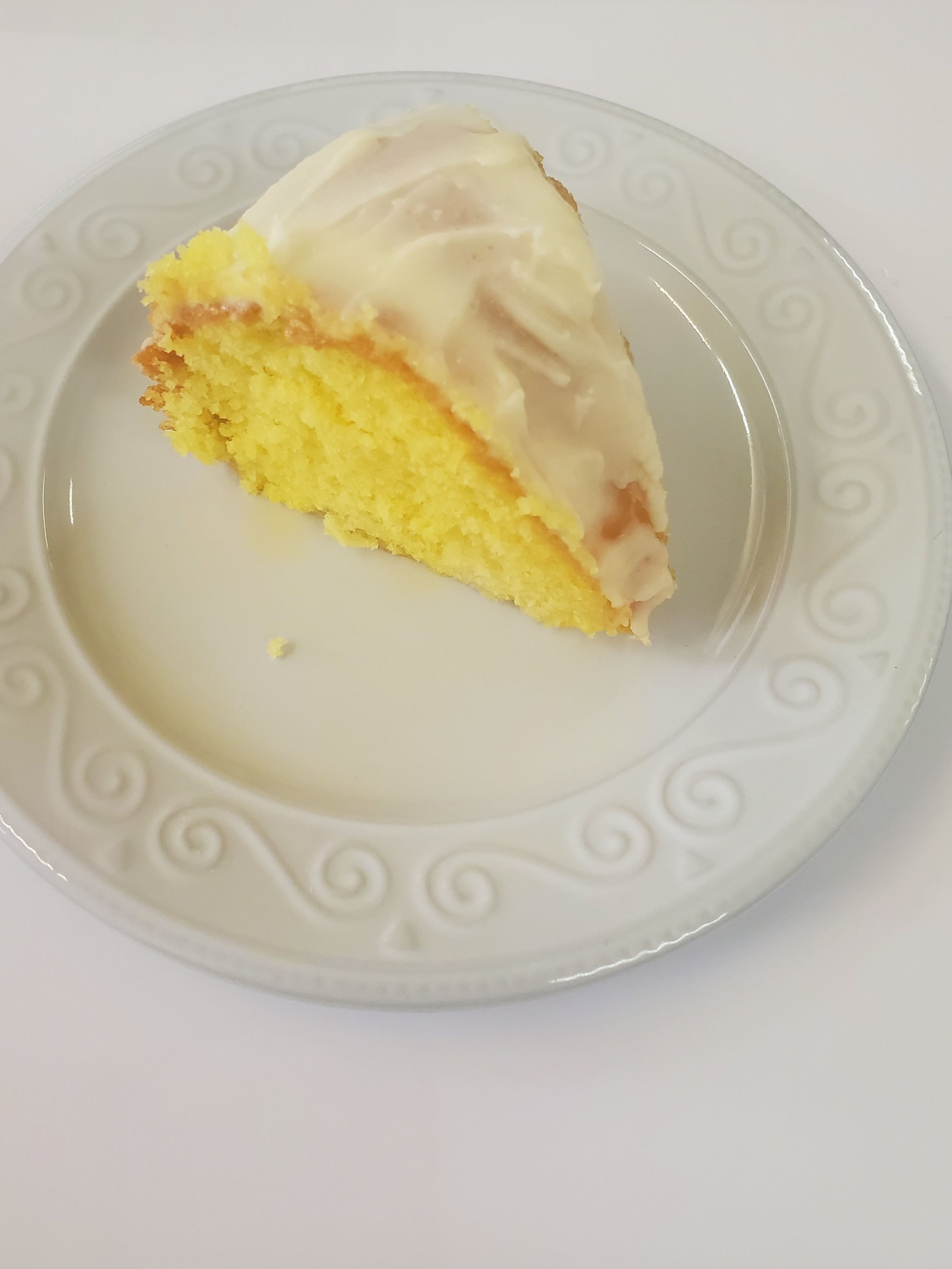 Order Lemon Cake food online from Big Daddy's Bbq store, Tulsa on bringmethat.com