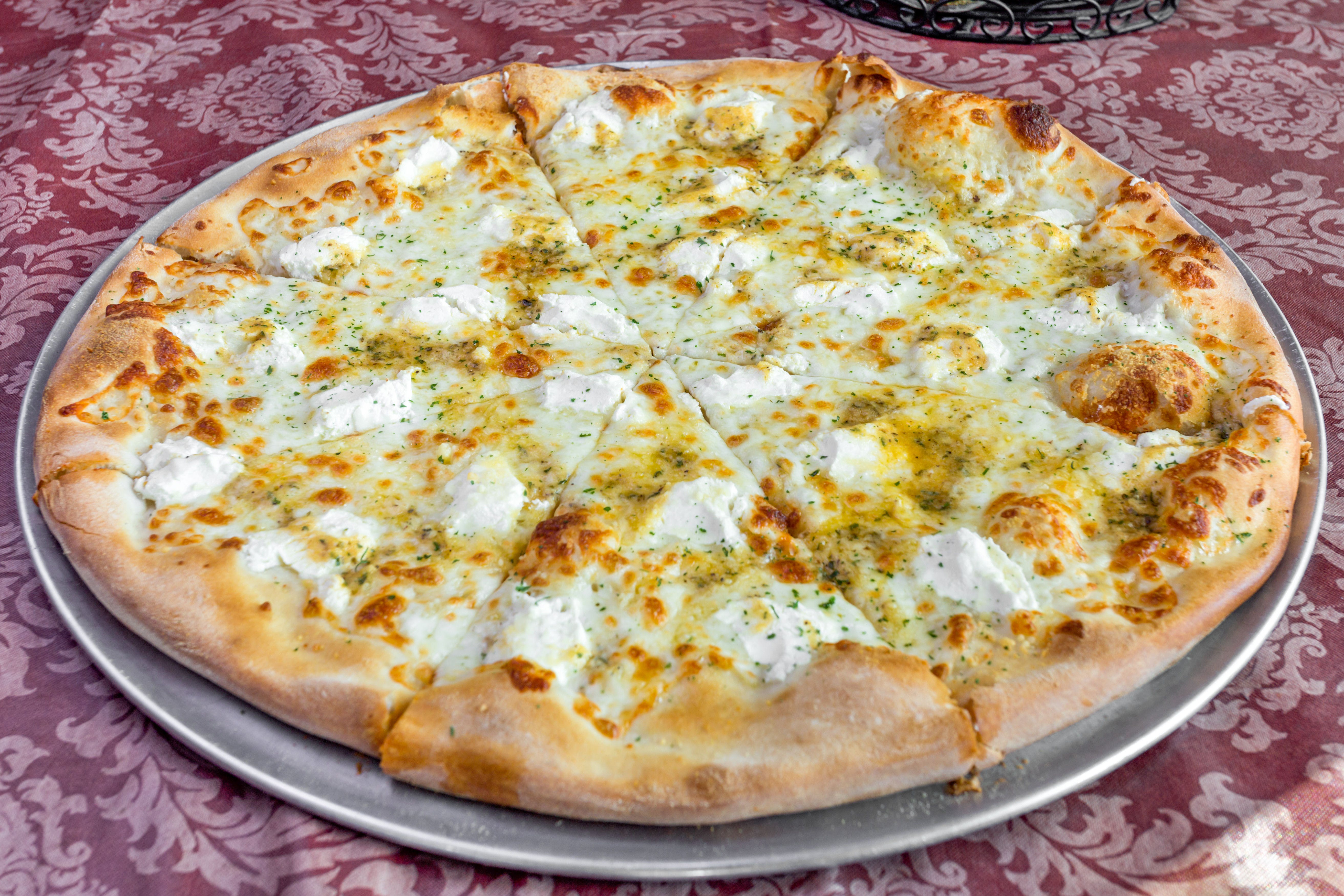 Order White Pizza - Small 10'' food online from Fratelli Pizzeria & Cafe store, Bethlehem on bringmethat.com