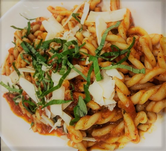 Order Classic Tomato Basil Pasta food online from Our Happy Place Cafe store, Corona on bringmethat.com