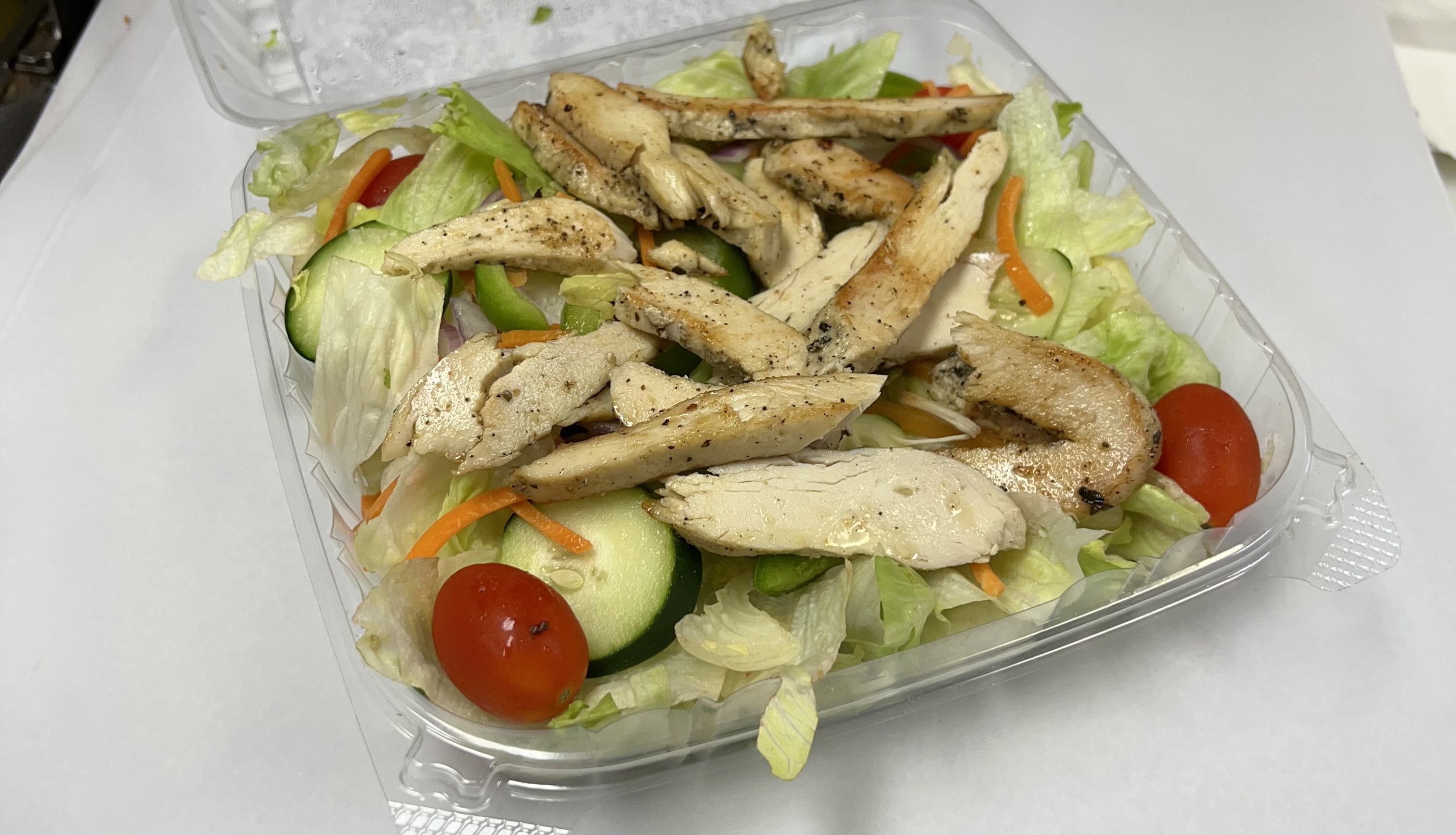 Order Grilled Chicken Salad food online from Luisa's Italian Pizzeria store, Manchester on bringmethat.com