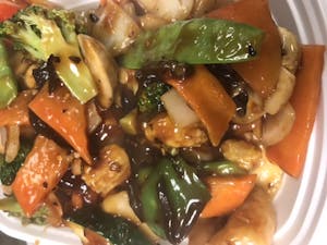 Order 93. Scallops & Shrimp with Garlic Sauce 鱼香干贝虾 food online from Moon Wok store, Lenexa on bringmethat.com