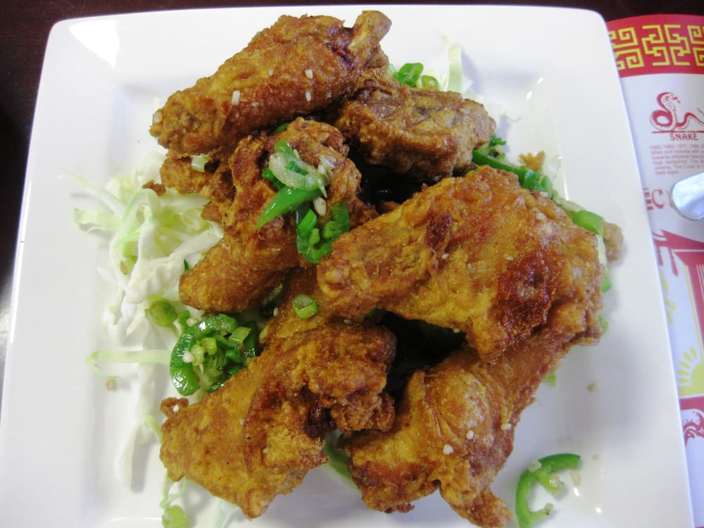 Order 7. Fried Chicken Wings food online from Fu house store, Glendale on bringmethat.com