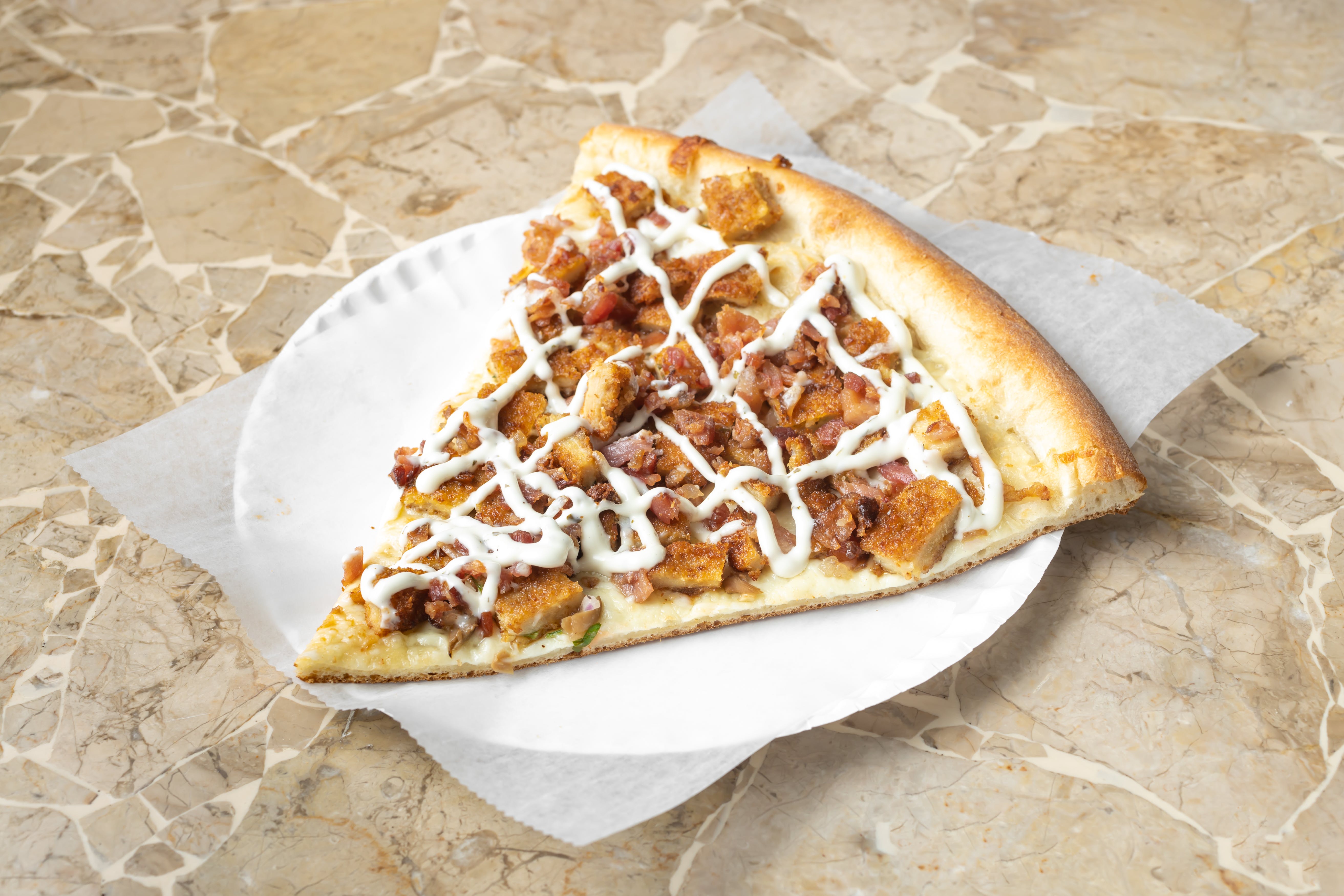 Order Chicken Bacon Ranch Pizza - 10'' (4 Slices) food online from Oasis restaurant store, Sunnyside on bringmethat.com