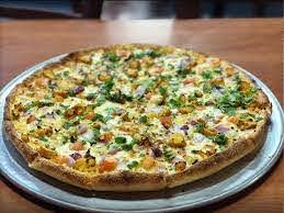 Order Chicken Curry Pizza food online from Pizza Kings store, San Francisco on bringmethat.com
