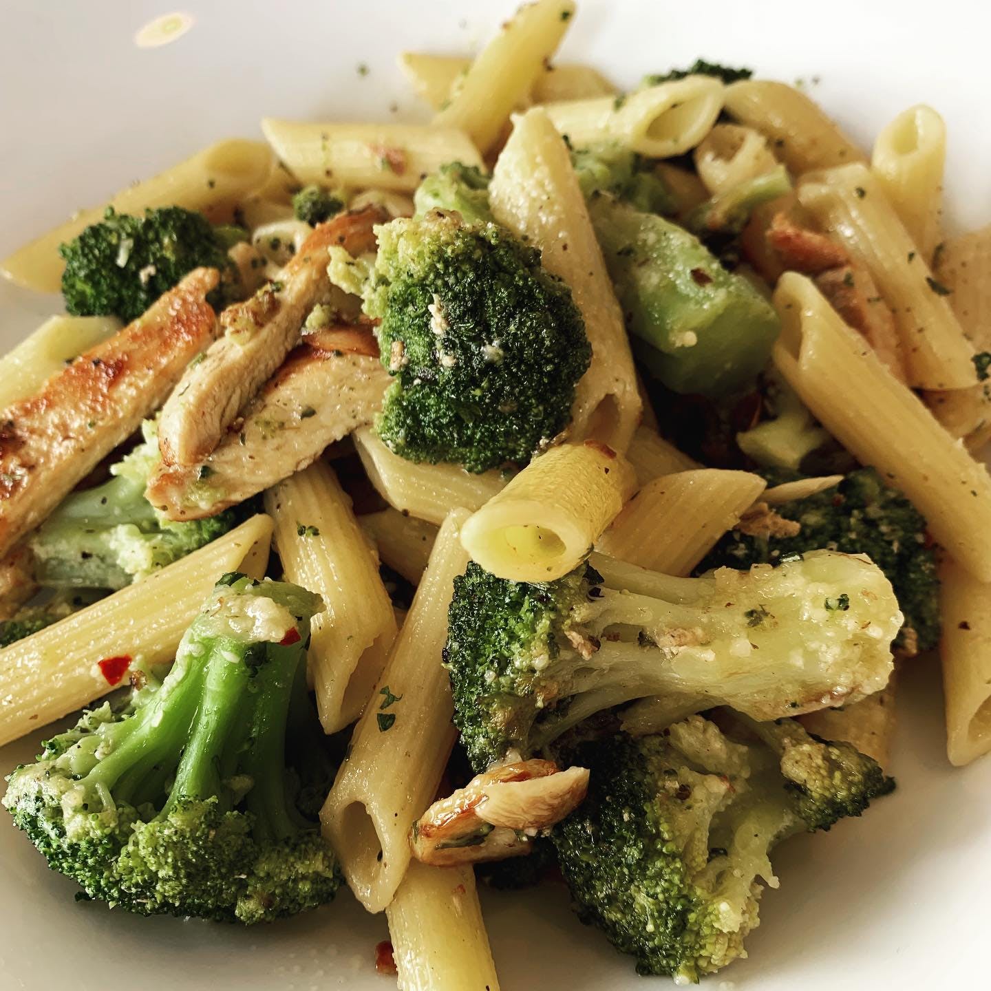Order Pasta with Broccoli - Pasta food online from Linda's Pizza & Restaurant store, Manchester Township on bringmethat.com