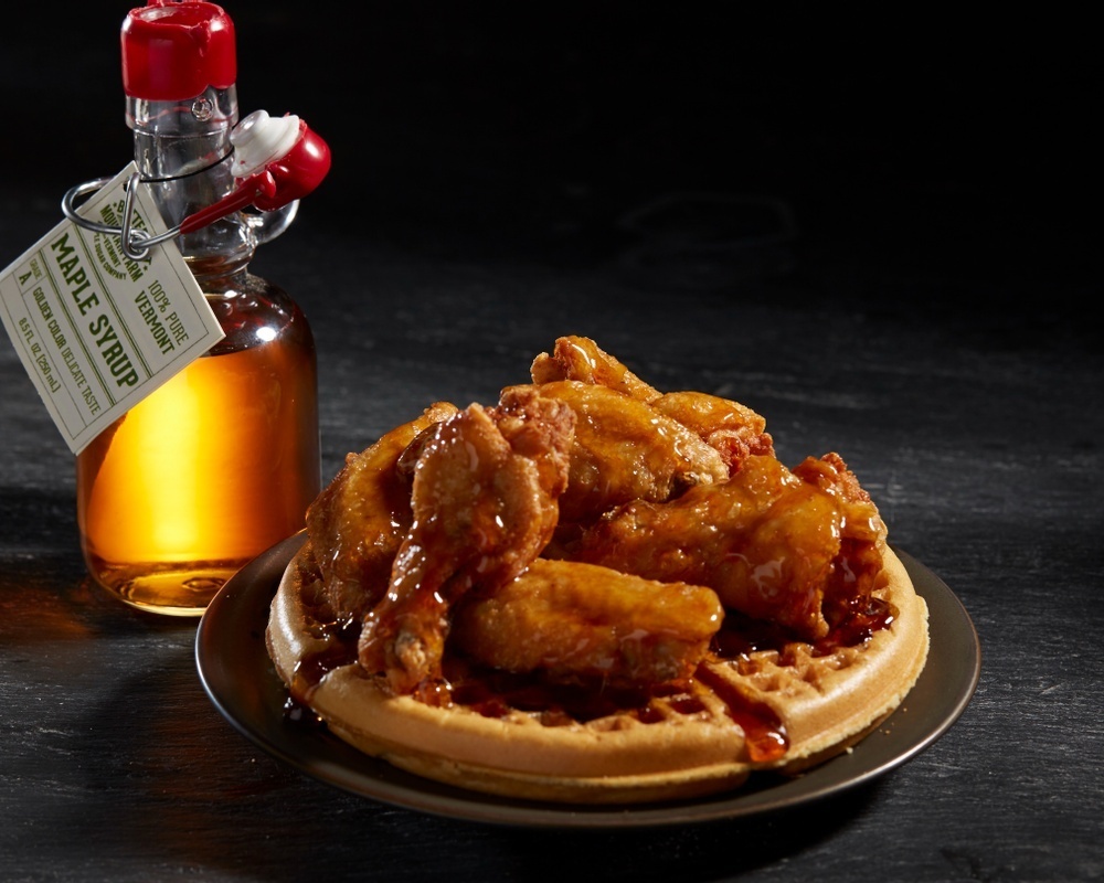 Order Waffle and 6 Wings food online from Wings of New York store, Manheim on bringmethat.com