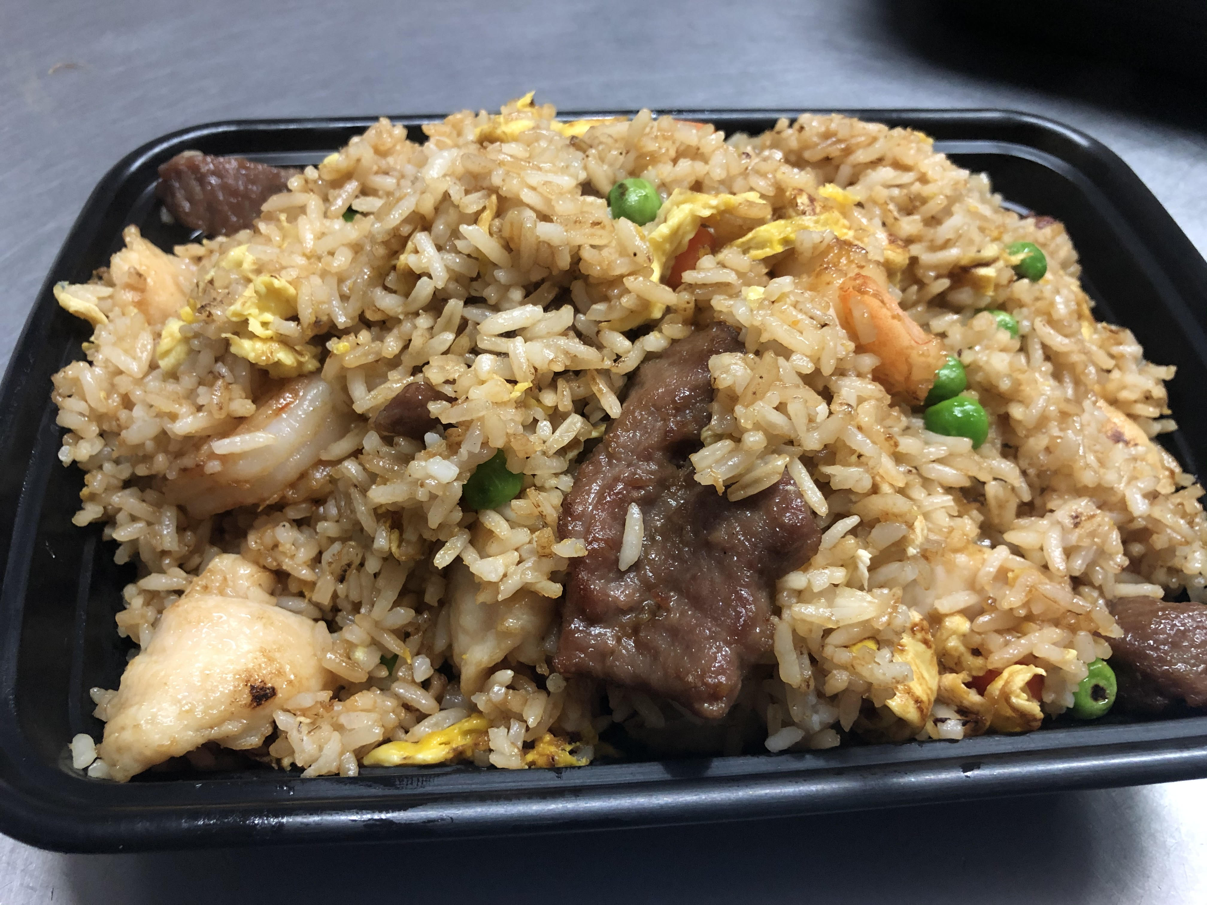 Order 162. Beef Fried Rice food online from Golden Pho store, Norwalk on bringmethat.com