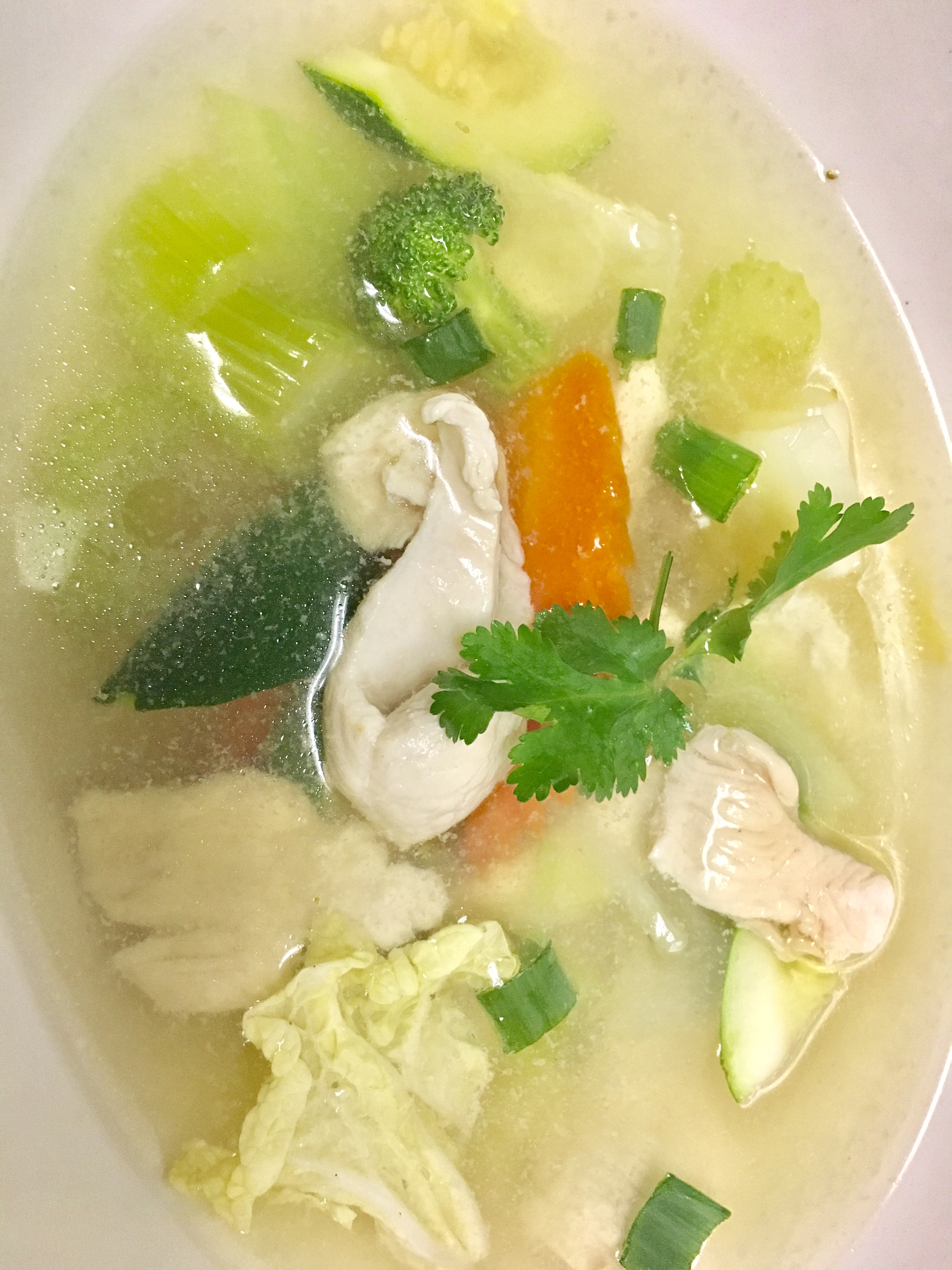Order Vegetable Soup food online from Thai Dishes Restaurant store, Santa Clarita on bringmethat.com