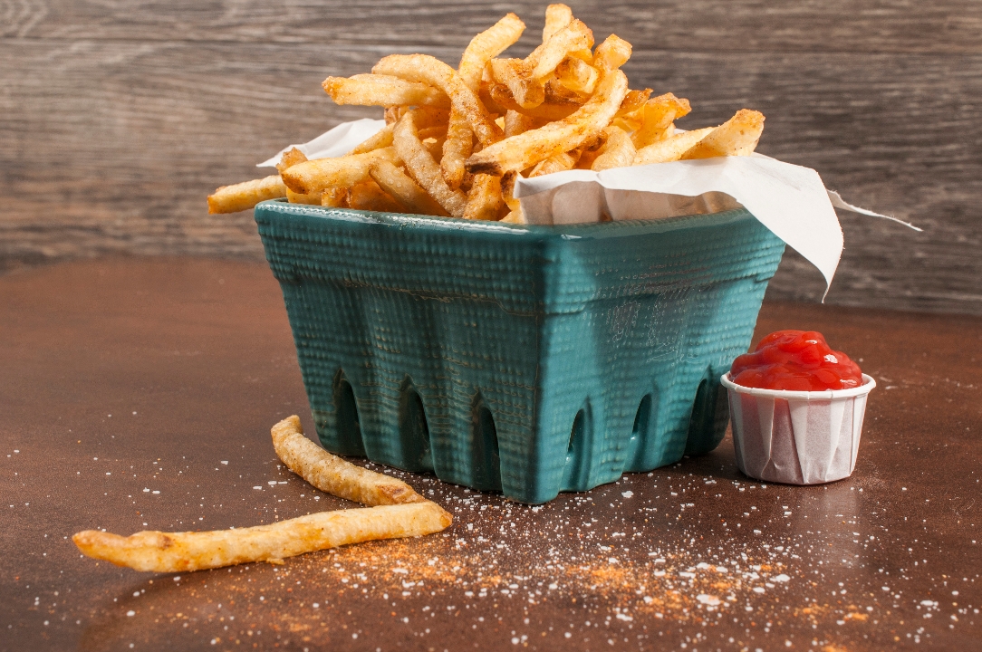 Order French Fries food online from Comet Chicken store, Fort Collins on bringmethat.com