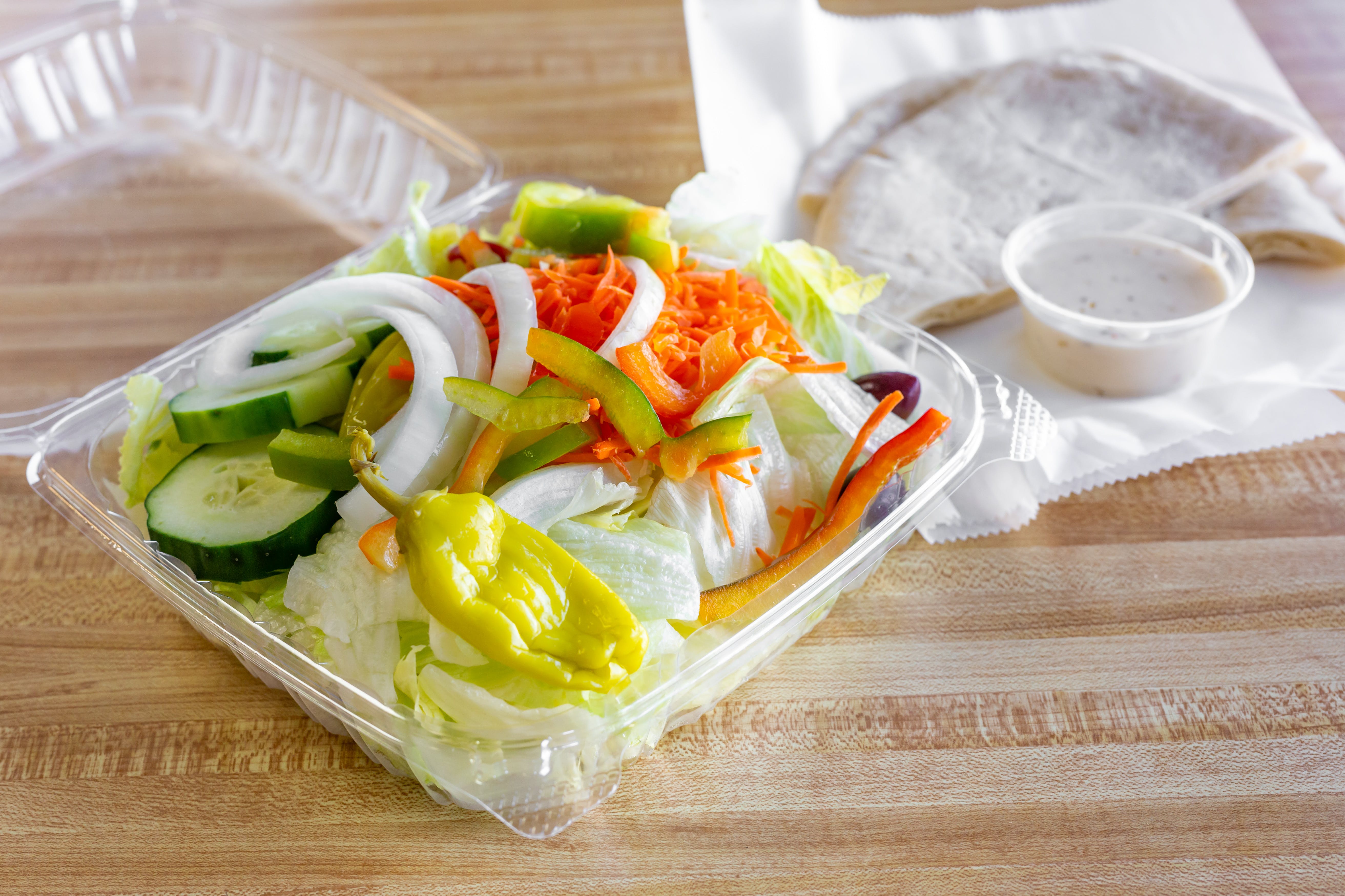 Order Garden Salad - Salad food online from Pizza World store, Salem on bringmethat.com