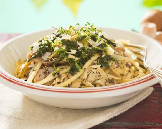 Order Mushrooms, Tomato, & Garlic Fettuccine food online from The Pasta Brothers store, Rancho Palos Verdes on bringmethat.com