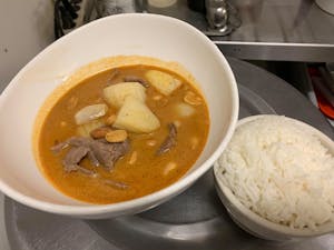 Order C-4. Massaman Curry Lunch food online from Thai Smile store, Hamden on bringmethat.com