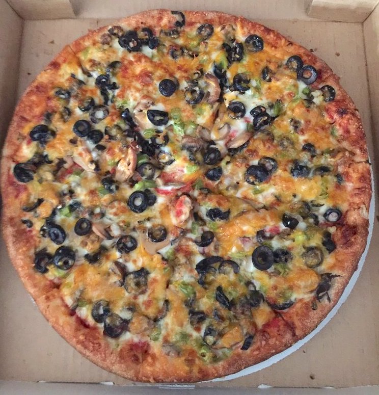 Order Famous Veggie Pizza food online from Mancinos Pizza and Grinders of Taylor store, Taylor on bringmethat.com