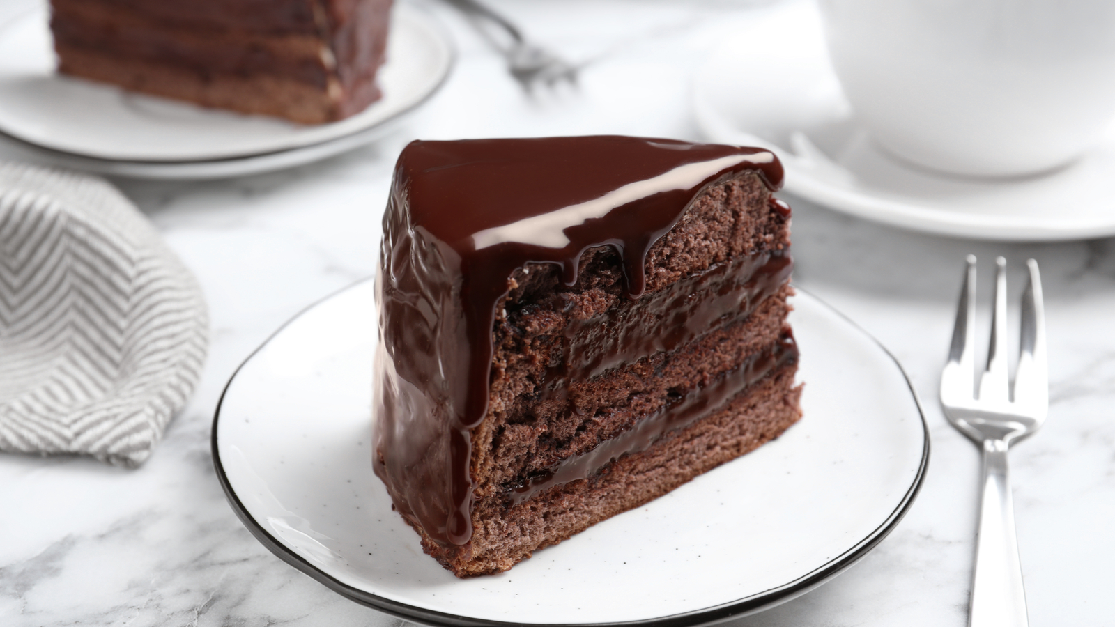 Order Chocolate Cake food online from The Breakfast Dream store, San Diego on bringmethat.com