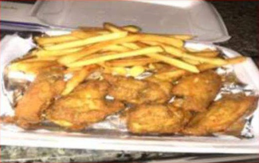Order 6 Chicken Wings with Fries food online from Doeboys Taste Of Chicago store, Kilgore on bringmethat.com