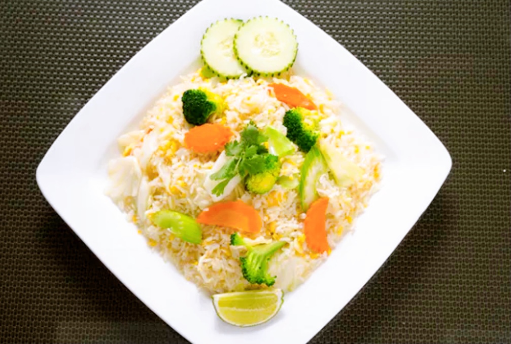 Order 38. Vegetable Fried Rice food online from Baan Thai store, Panorama City on bringmethat.com