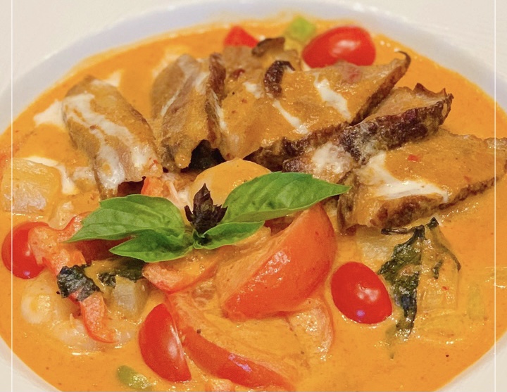 Order Duck Curry food online from Mango Thai Cuisine in Plano store, Plano on bringmethat.com
