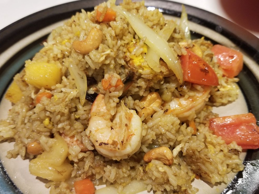 Order Pineapple Fried Rice food online from Thai Silver Spoon store, Springboro on bringmethat.com