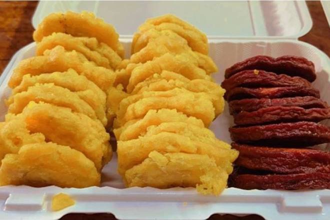Order Tostones y salami food online from Peralta Brentwood Deli Grocery store, Brentwood on bringmethat.com