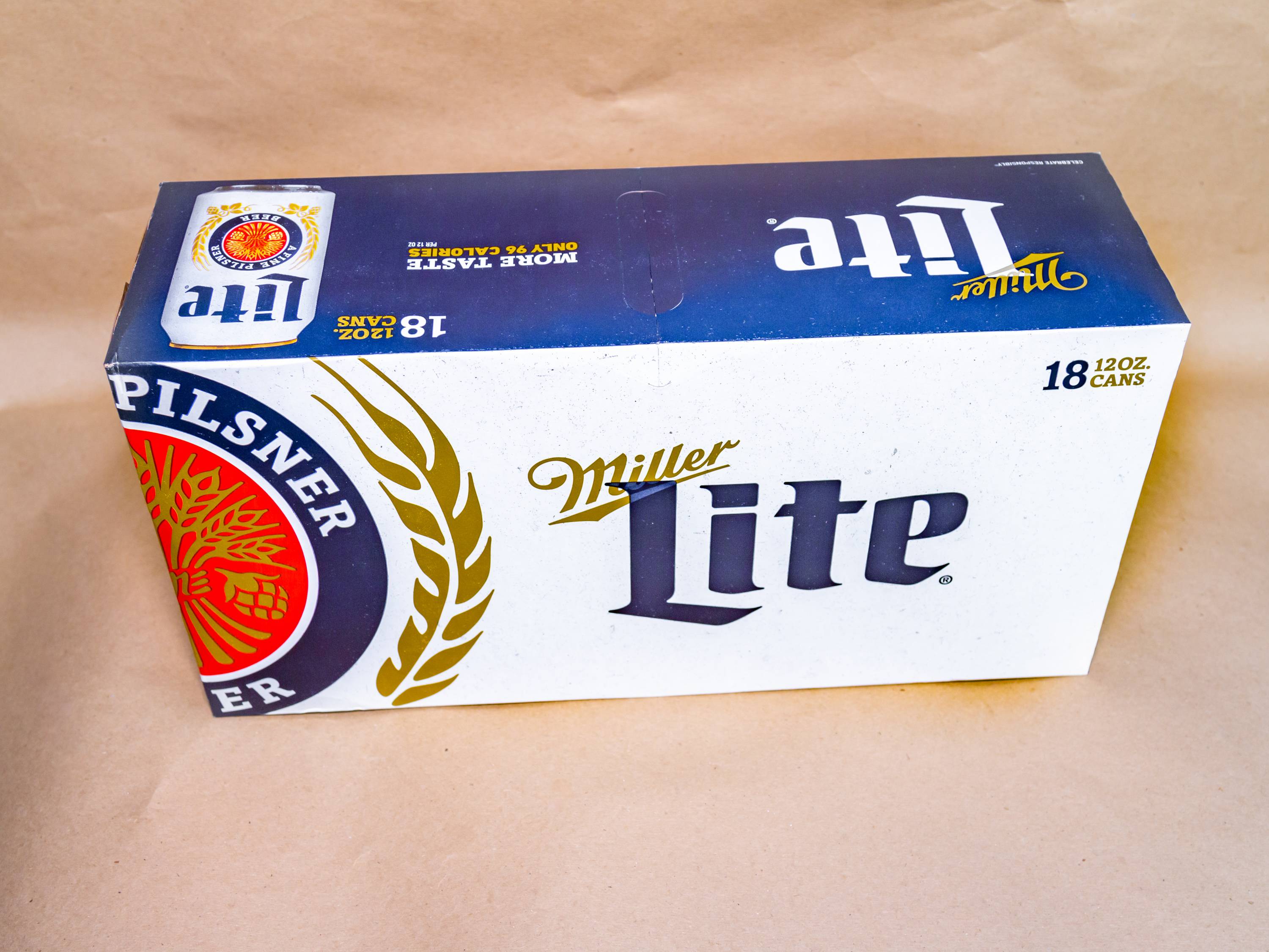 Order 18 Pack Canned Miller Lite  food online from Blue Moon Beer And Smoke Shop store, Holbrook on bringmethat.com
