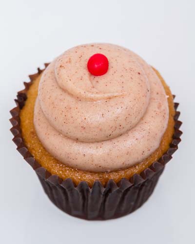 Order Traditional Cupcake food online from Temi's Cakery store, Woodstock on bringmethat.com