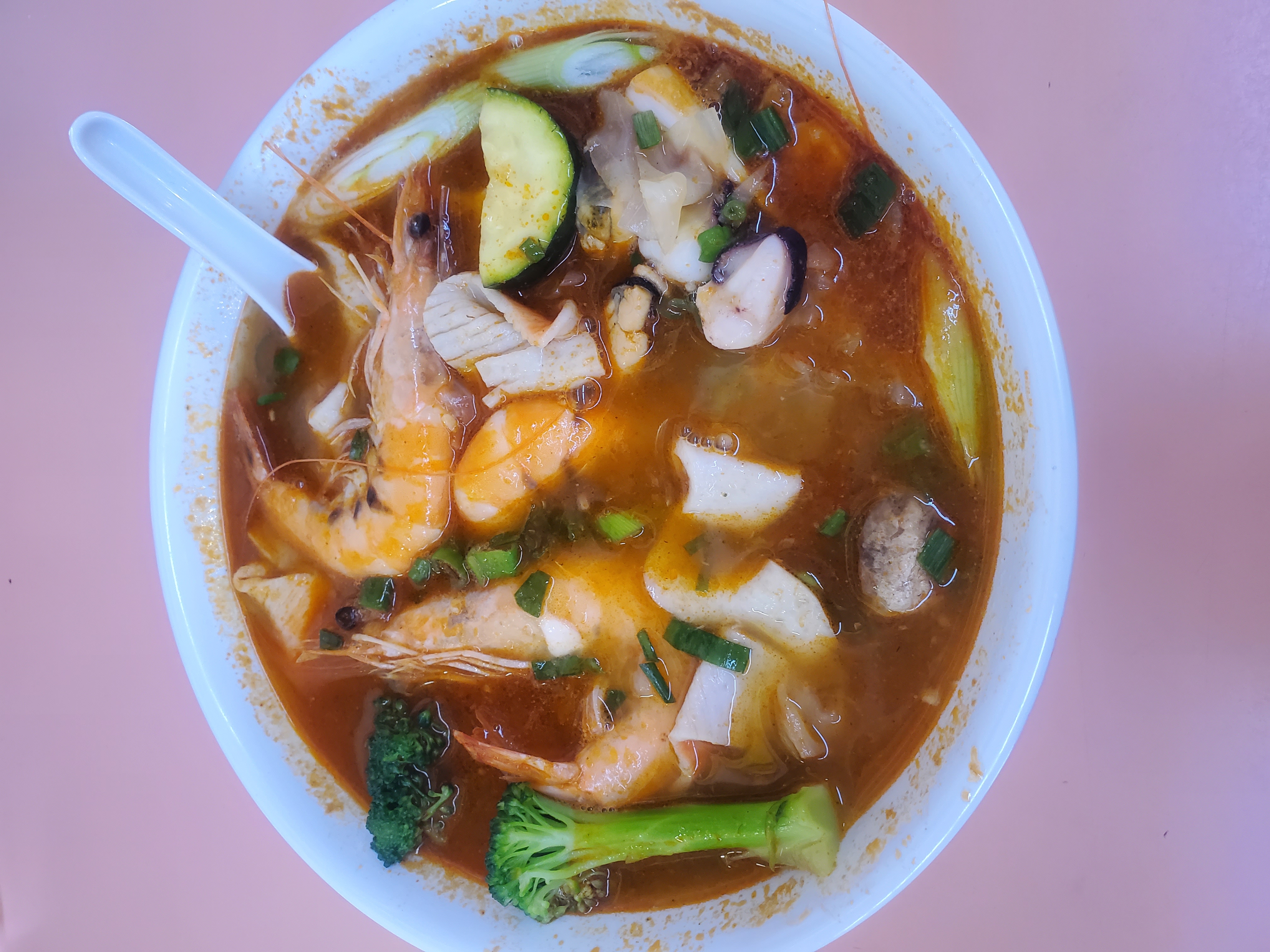 Order Tom Yum  Soup food online from Chinatown Express store, Los Angeles on bringmethat.com