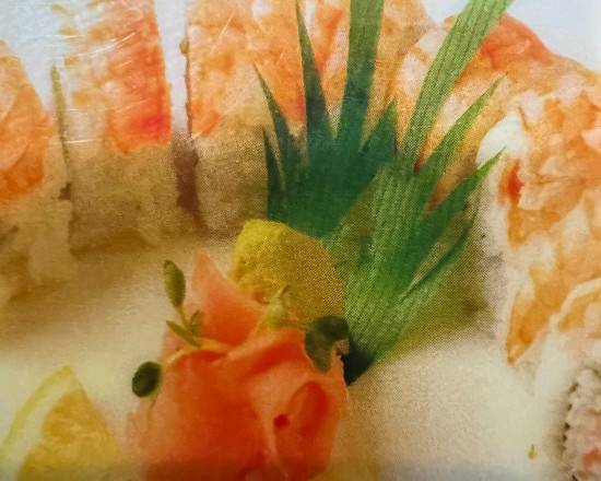 Order King Tiger Roll food online from Happy Sushi store, Gardena on bringmethat.com