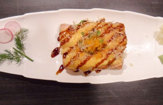 Order E25. Baked Scallop Roll food online from Icho Izakaya Fusion Cuisine store, Temple City on bringmethat.com