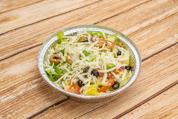 Order 5. Garden Salad food online from King Pizza store, Houston on bringmethat.com