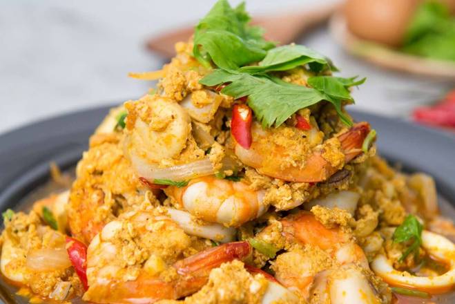 Order Seafood curry powder special food online from Amazing Thai store, Jacksonville on bringmethat.com