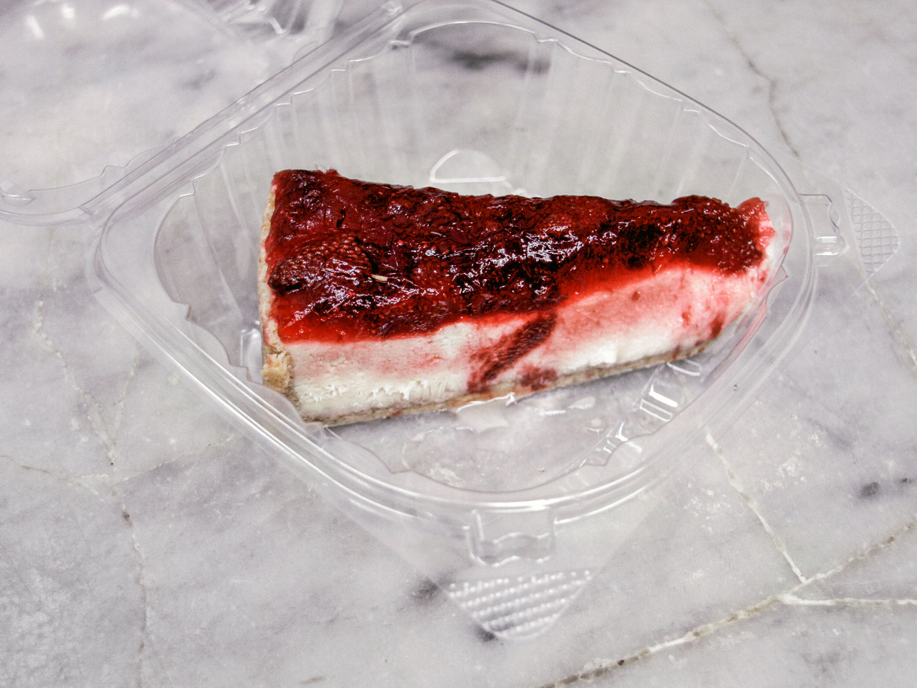 Order Strawberry Cheesecake food online from Halal Hot Fried Chicken store, Bronx on bringmethat.com