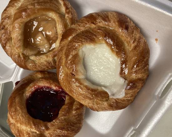 Order Fresh Danishes  food online from Benny's Bagels store, Dallas on bringmethat.com