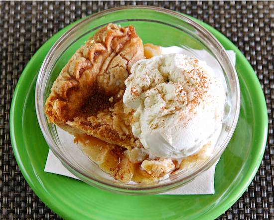 Order Apple Pie a la Mode food online from Barnaby Cafe store, Houston on bringmethat.com